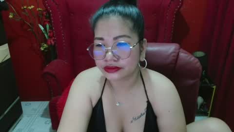LatexQueen online show from 22, 4, 2026