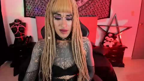 Snapshot of dirtyonix chatting on 7, 12, 2024 ONIX  online show from 7, 12, 2024
