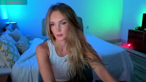 Snapshot of disney__princess chatting on 9, 6, 2026 JASMINE online show from 9, 6, 2026