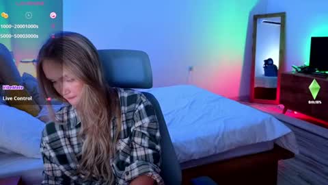 Snapshot of disney__princess chatting on 24, 6, 2026 JASMINE online show from 24, 6, 2026