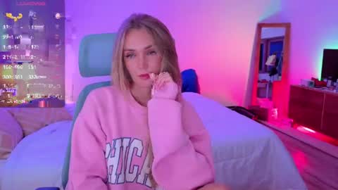 Snapshot of disney__princess chatting on 19, 7, 2026 JASMINE online show from 19, 7, 2026