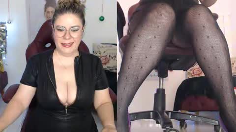 Snapshot of diva_milf chatting on 19, 12, 2025 Diva online show from 19, 12, 2025