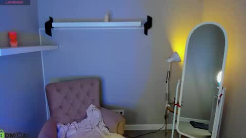 divarousee online show from 16, 3, 2026