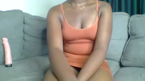 queen kinky online show from 13, 4, 2026