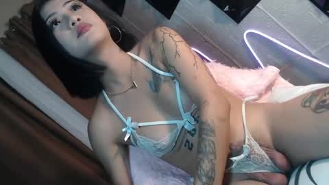 divinaaaaa online show from 22, 4, 2026