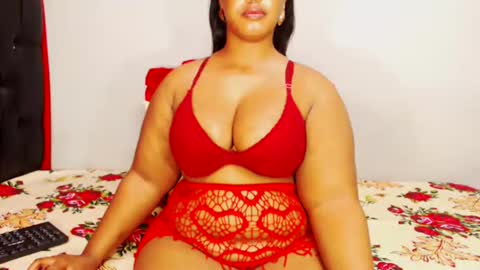 divinebooty93 online show from 15, 12, 2025