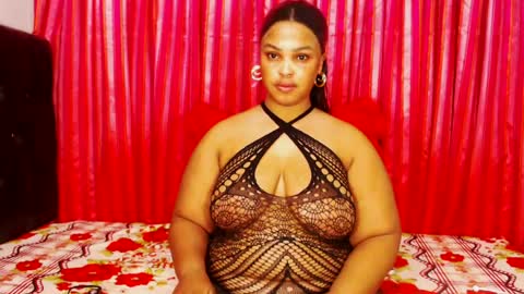 divinebooty93 online show from 19, 7, 2026