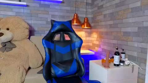 DixyPalmer online show from 24, 7, 2026