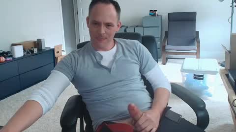 Snapshot of dj_diesel_rat chatting on 5, 2, 2025 dj_diesel_rat online show from 5, 2, 2025