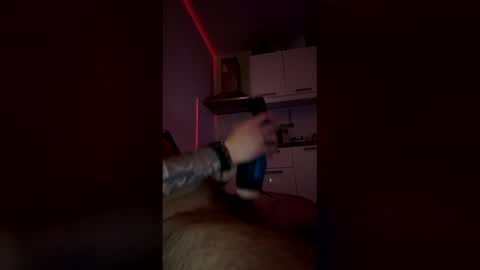 Snapshot of dmoeni chatting on 19, 3, 2026 Azier online show from 19, 3, 2026