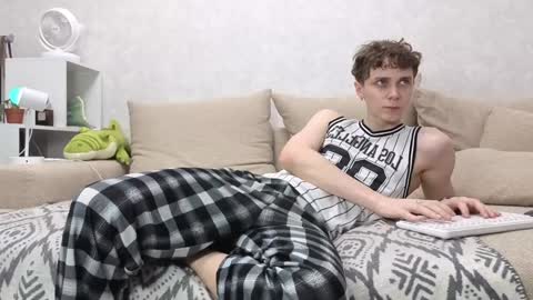 Snapshot of doedeeer chatting on 16, 12, 2024 Alex online show from 16, 12, 2024