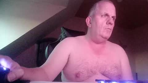 doggy2629 online show from 12, 11, 2025