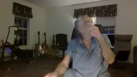 dogluc7 online show from 1, 2, 2025