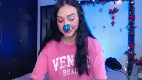 dolceclown_ online show from 4, 12, 2024