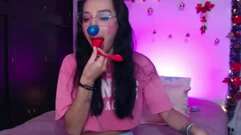 dolceclown_ online show from 5, 12, 2024