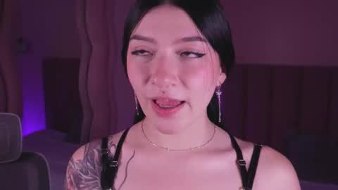 Snapshot of dolcexx chatting on 17, 12, 2025 Dolcexx online show from 17, 12, 2025