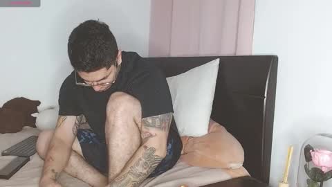 Auro and Santiago online show from 17, 1, 2025