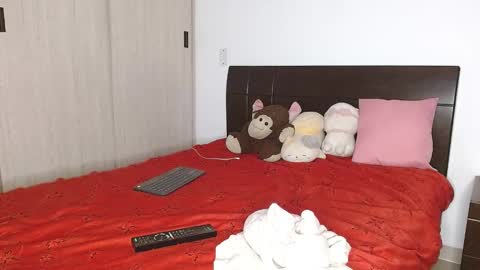 Auro and Santiago online show from 17, 2, 2025