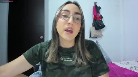 Snapshot of doll_andrea_ chatting on 16, 4, 2026 ANDREA online show from 16, 4, 2026