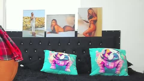 Snapshot of doll_celeste19 chatting on 17, 1, 2025 C E L E S T E online show from 17, 1, 2025