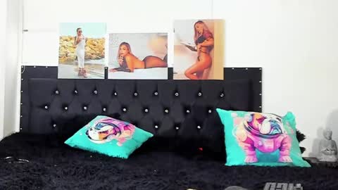 Snapshot of doll_celeste19 chatting on 19, 1, 2025 C E L E S T E online show from 19, 1, 2025