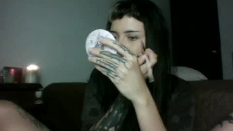 doll_dollys_ online show from 17, 6, 2026