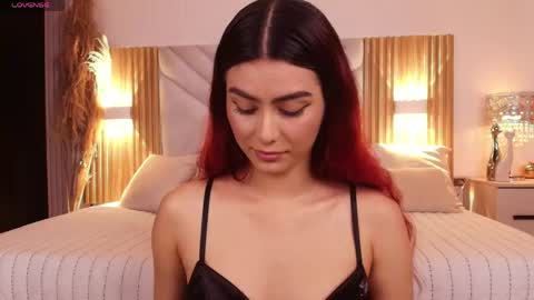 doll_kira_ online show from 30, 4, 2026