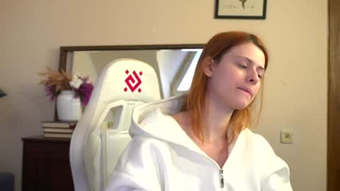 Your doll Lesli online show from 8, 2, 2025