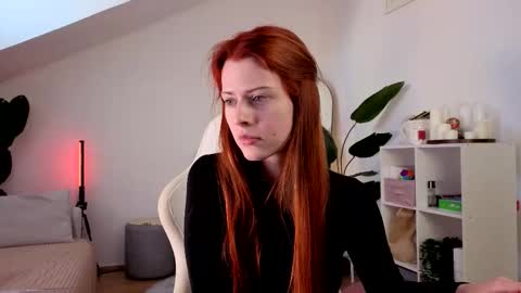 Your doll Lesli online show from 13, 9, 2025