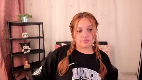 Roxana  independent model can you help me reach 100 hands up uwu online show from 1, 2, 2025