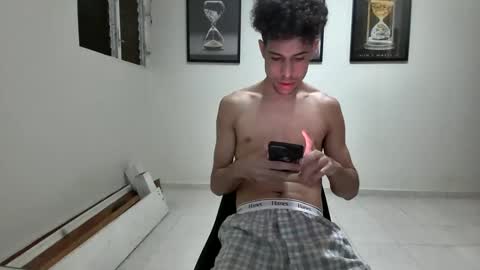 DollarHot30 online show from 23, 1, 2025