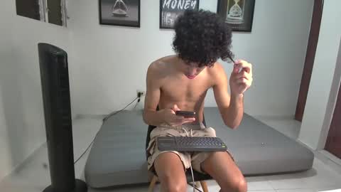 DollarHot30 online show from 30, 10, 2025