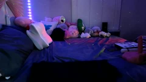 Snapshot of dolllface chatting on 30, 12, 2024 DOLLLFACE online show from 30, 12, 2024