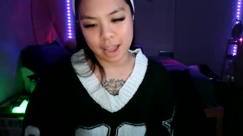 Snapshot of dolllface chatting on 18, 1, 2025 DOLLLFACE online show from 18, 1, 2025