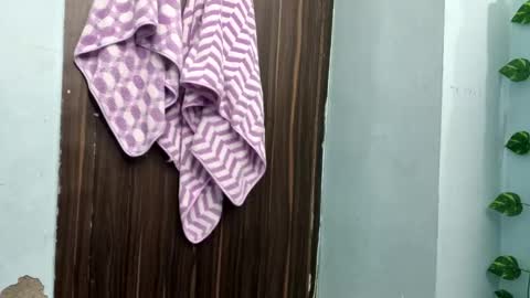 dollmeenu online show from 2, 2, 2026