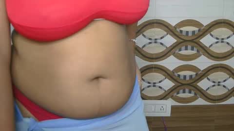 dolly_2 online show from 4, 2, 2025