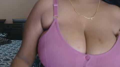 dolly_2 online show from 14, 10, 2025