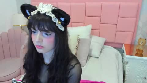 dolly_kitter online show from 19, 12, 2025