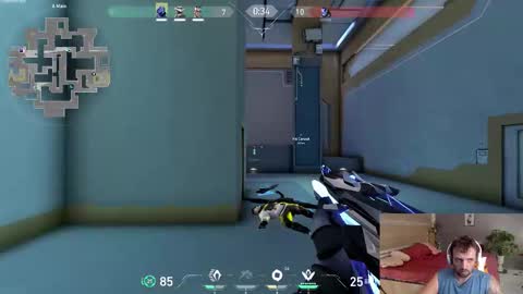 Phoebe  Mike online show from 11, 9, 2025