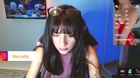 dollykelly_ online show from 24, 4, 2026