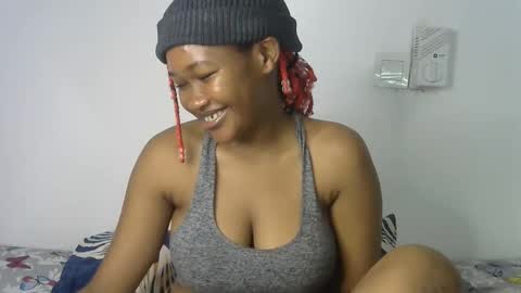 Snapshot of dollyplum chatting on 4, 10, 2025 Cushey online show from 4, 10, 2025