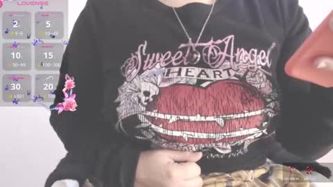 Snapshot of dollysweet666 chatting on 26, 9, 2025 dollysweet666 online show from 26, 9, 2025