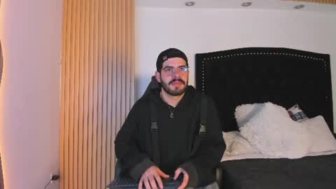 domboy  online show from 11, 7, 2026