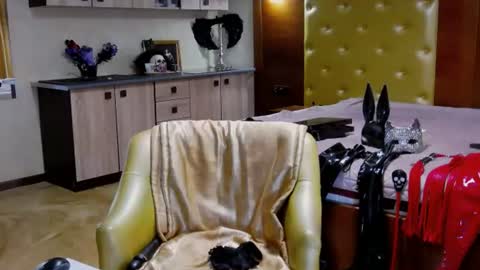 domcaprisse online show from 28, 7, 2026