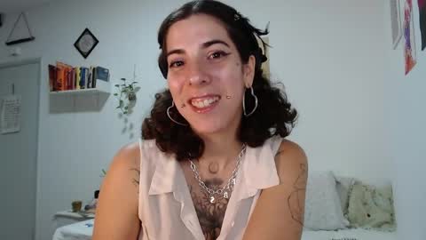 Snapshot of domenica_dos_ouros chatting on 31, 3, 2026 sweet domme online show from 31, 3, 2026
