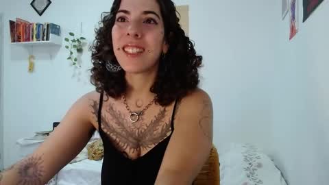 Snapshot of domenica_dos_ouros chatting on 12, 4, 2026 sweet domme online show from 12, 4, 2026