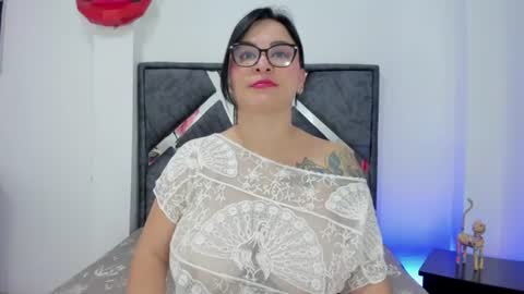 domi  online show from 3, 8, 2026