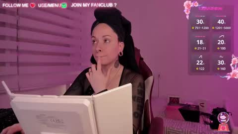 Snapshot of domina_deivis chatting on 16, 2, 2025 I WILL BE BACK ON WEDNESDAY DECEMBER 4 0100AM COLOMBIA TIME online show from 16, 2, 2025