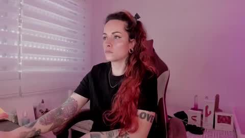 Snapshot of domina_deivis chatting on 12, 3, 2025 I WILL BE BACK ON WEDNESDAY DECEMBER 4 0100AM COLOMBIA TIME online show from 12, 3, 2025