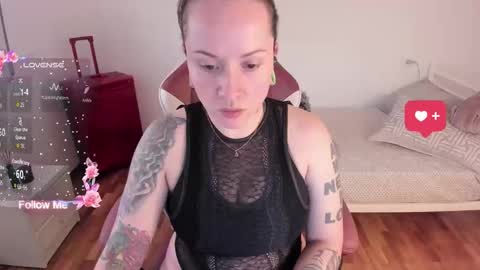 Snapshot of domina_deivis chatting on 2, 12, 2025 I WILL BE BACK ON WEDNESDAY DECEMBER 4 0100AM COLOMBIA TIME online show from 2, 12, 2025